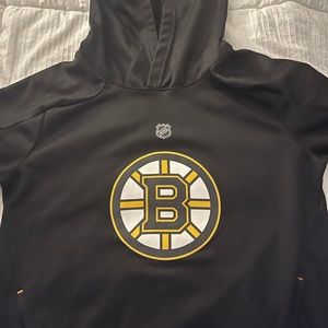 Youth bruins sweatshirt size 10/12